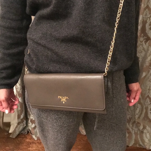 Prada Wallet on a Chain - Picture 1 of 4